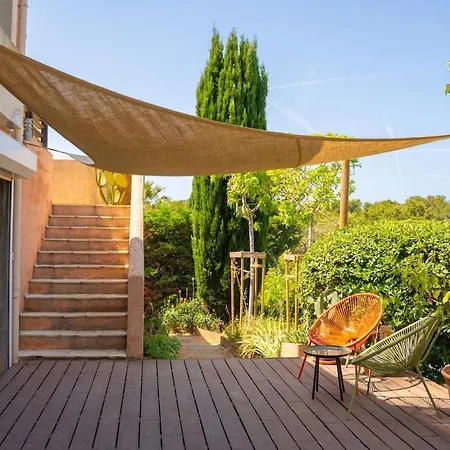 Grande Maison 5 Avec Piscine A Willa *